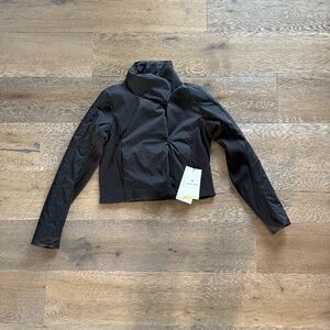 Lululemon Sleek City Cropped Jacket